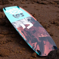 PLANCHE DUOTONE GONZALES 2023 10 PLANCHE DUOTONE GONZALES 2023 -Surf Sportif 3 06 04 2023 09 41 42