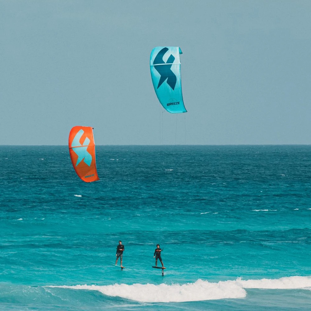 F-One Aile De Kitesurf Fone BREEZE V3 Glacier/Abyss 1 F-One Aile De Kitesurf Fone BREEZE V3 Glacier/Abyss