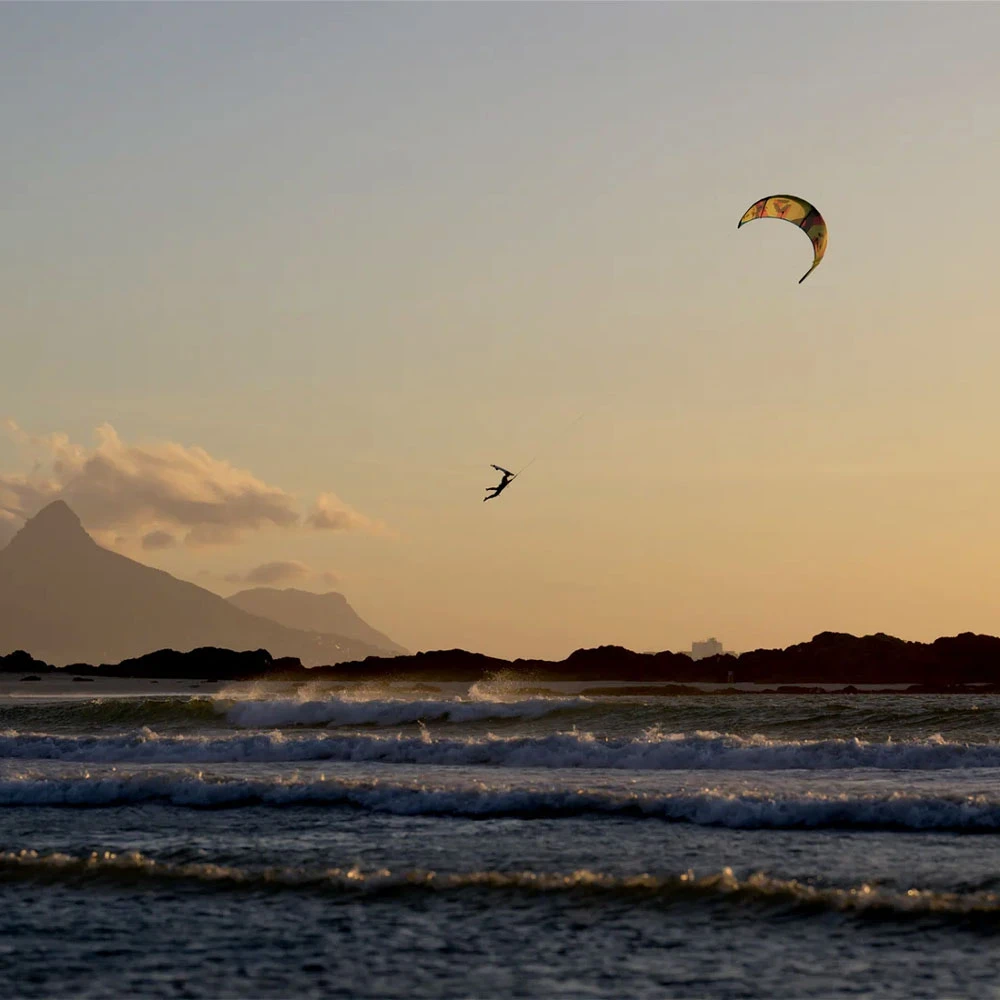 AILE DE KITESURF DUOTONE EVO SLS DARK GREY 2023 3 AILE DE KITESURF DUOTONE EVO SLS DARK GREY 2023 – Image 3