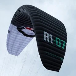 AILE A CAISSONS OZONE R1 V4 2020 9 AILE A CAISSONS OZONE R1 V4 2020 -Surf Sportif f3 08 06 2020 14 17 35