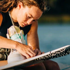 WAKEBOARD LIQUID FORCE ME 2023 -Surf Sportif me 8 20 01 2023 14 28 46