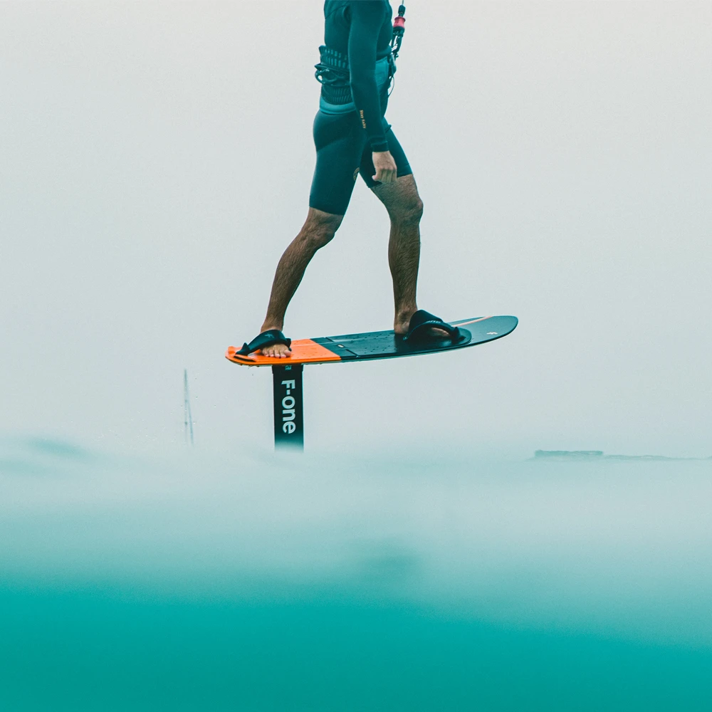 Planche De Foil F-one Pocket Carbon 2023 1 Planche De Foil F-one Pocket Carbon 2023