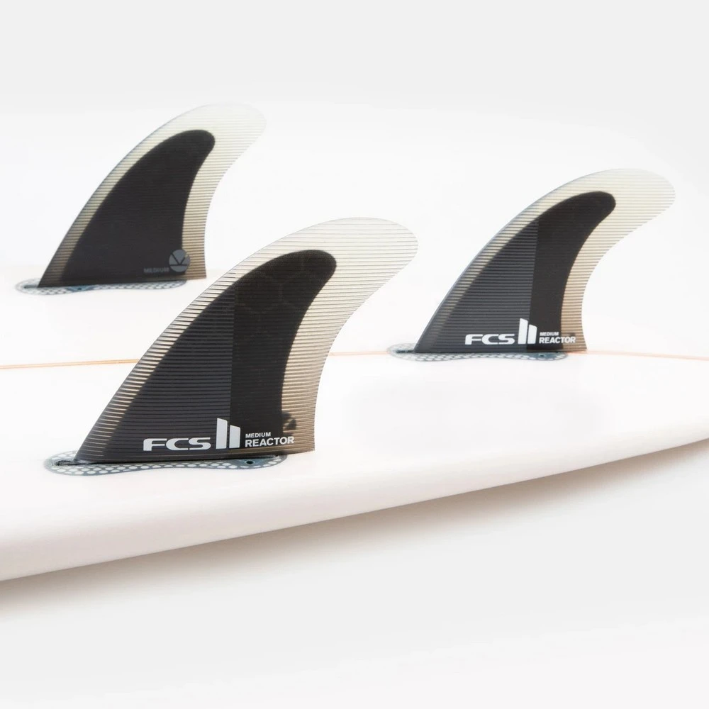 AILERONS SURF FCS II REACTOR PC MEDIUM CHARCOAL/BLACK SET DE 3 1 AILERONS SURF FCS II REACTOR PC MEDIUM CHARCOAL/BLACK SET DE 3
