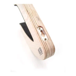 PORTE SURF MURAL BOIS OCEAN AND EARTH TIMBER WALL RACK -Surf Sportif sans titre 1 10 02 2022 17 30 00