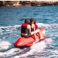 BOUEE TRACTEE BANANE ROUGE JOBE 3 PERSONNES -Surf Sportif sans titre 46 24 12 2019 14 48 13