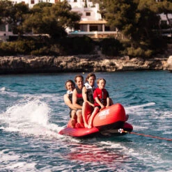 BOUEE TRACTEE BANANE ROUGE JOBE 4 PERSONNES -Surf Sportif sans titre 55 24 12 2019 15 06 46