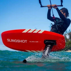 PLANCHE DE KITEFOIL SLINGSHOT ALIEN AIR V5 2023 11 PLANCHE DE KITEFOIL SLINGSHOT ALIEN AIR V5 2023 -Surf Sportif sans titre 80 31 10 2022 14 21 55