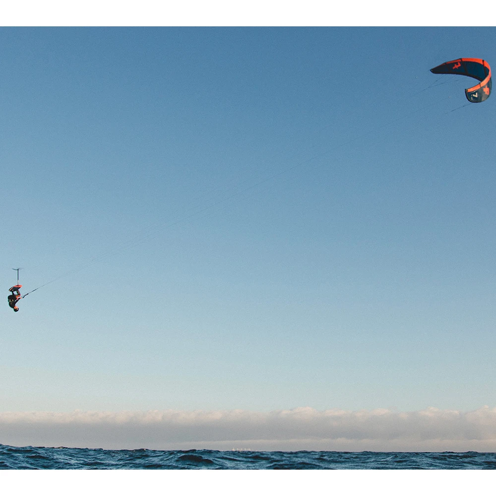 AILE DE KITESURF F-ONE TRIGGER 2023 ABYSS/FLAME 4 AILE DE KITESURF F-ONE TRIGGER 2023 ABYSS/FLAME – Image 4